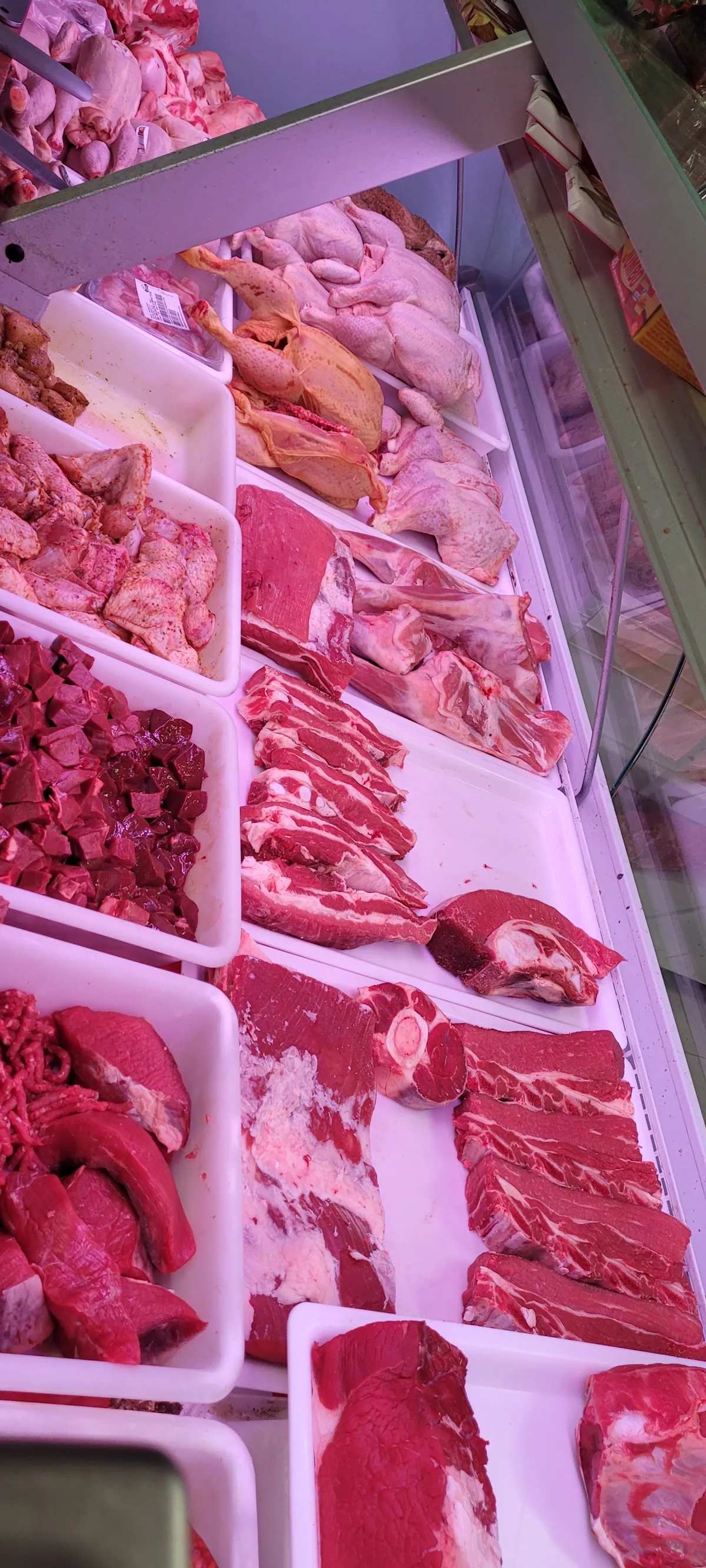 Carnicería Atlas Halal · Alimentación y Bazar Latino
