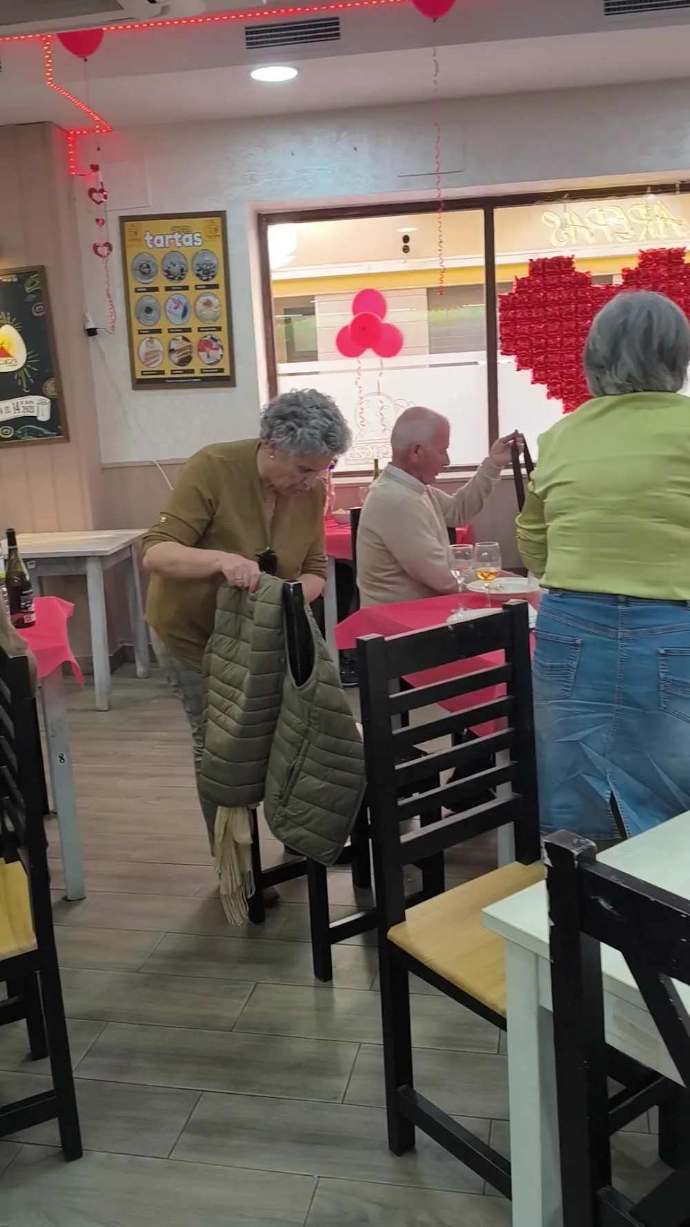 Restobar La Choza, restaurante ecuatoriano en Lorca