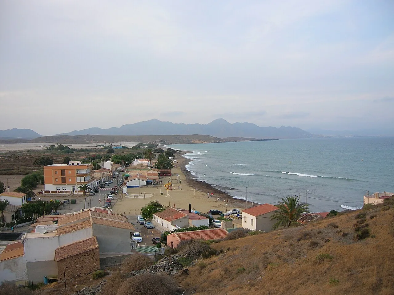 Vista general de la playa de Calnegre en la costa de Lorca