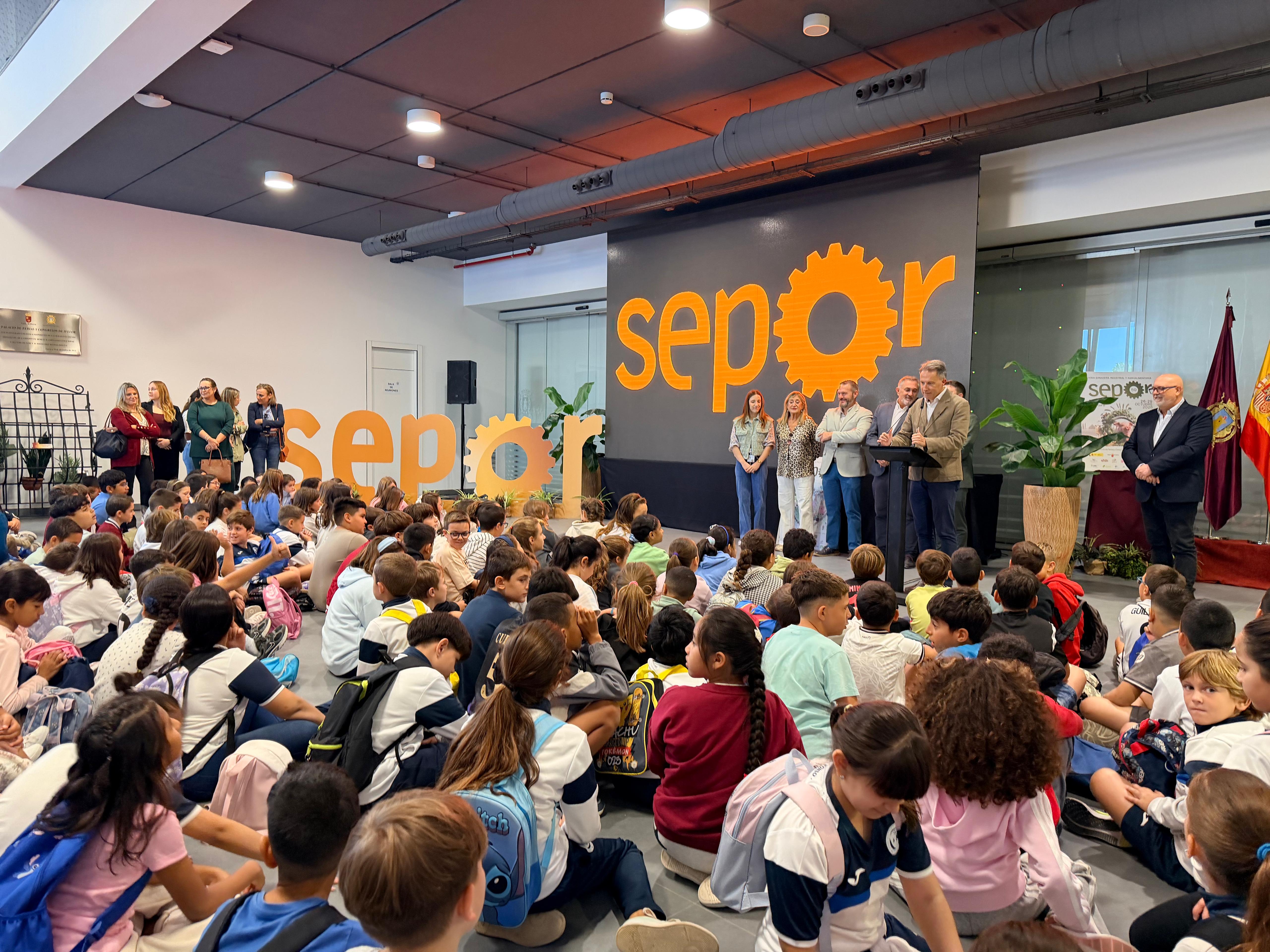 Fulgencio Gil: ''Es fundamental que los más jóvenes se sientan atraídos por la cultura ganadera para asegurar el relevo generacional'' · imagen de la fuente oficial