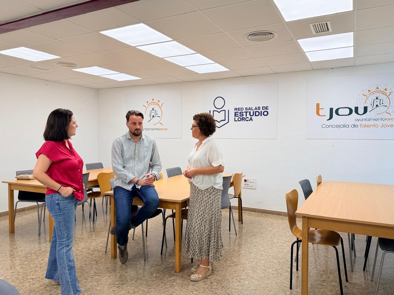 La nueva sala de estudio del antiguo colegio de La Hoya recibe la denominación de ''Sala de Estudio Juan Antonio Ruiz Mula'' · imagen de la fuente oficial