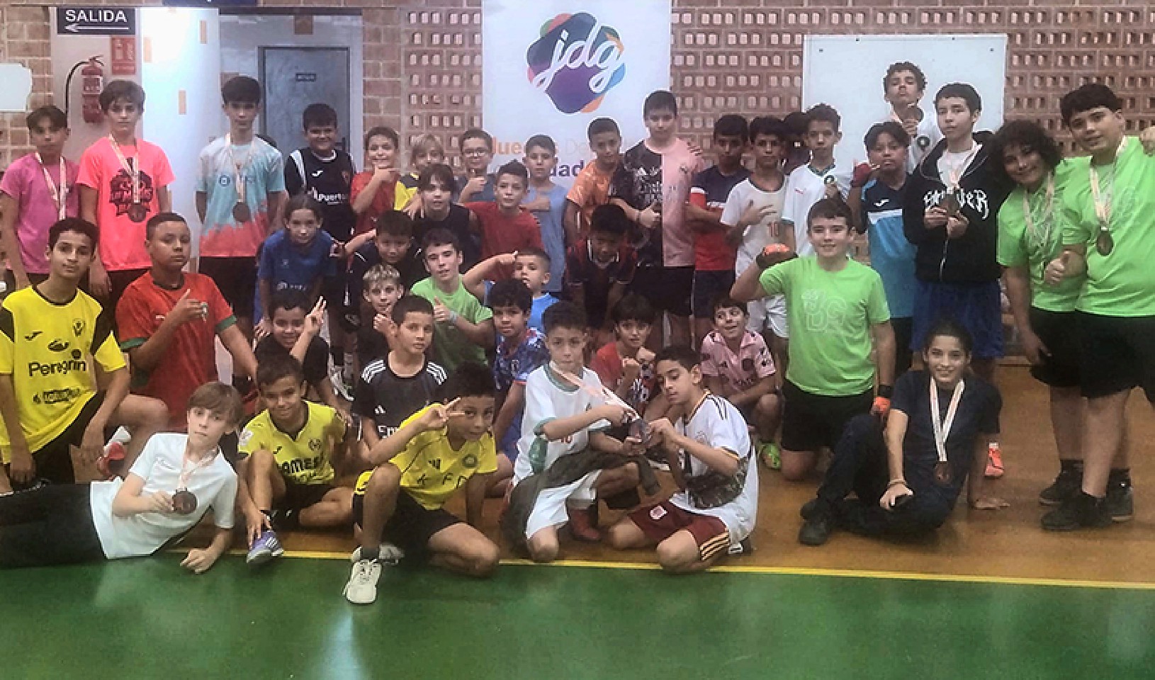 Más de 60 participantes en la jornada de fútbol sala en Almendricos · imagen de la fuente oficial