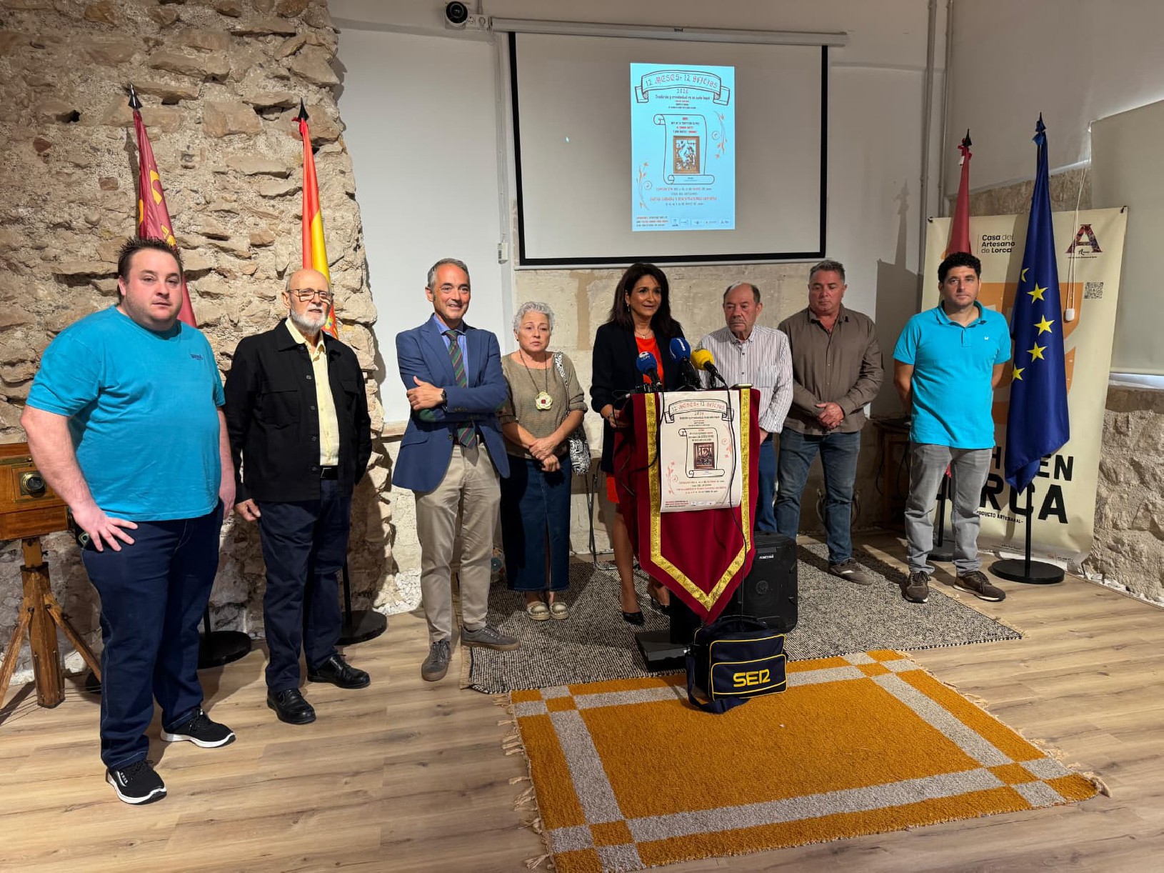 Lorca reivindica el arte de las jarapas con una exposición y demostraciones en vivo en la Casa del Artesano · imagen de la fuente oficial