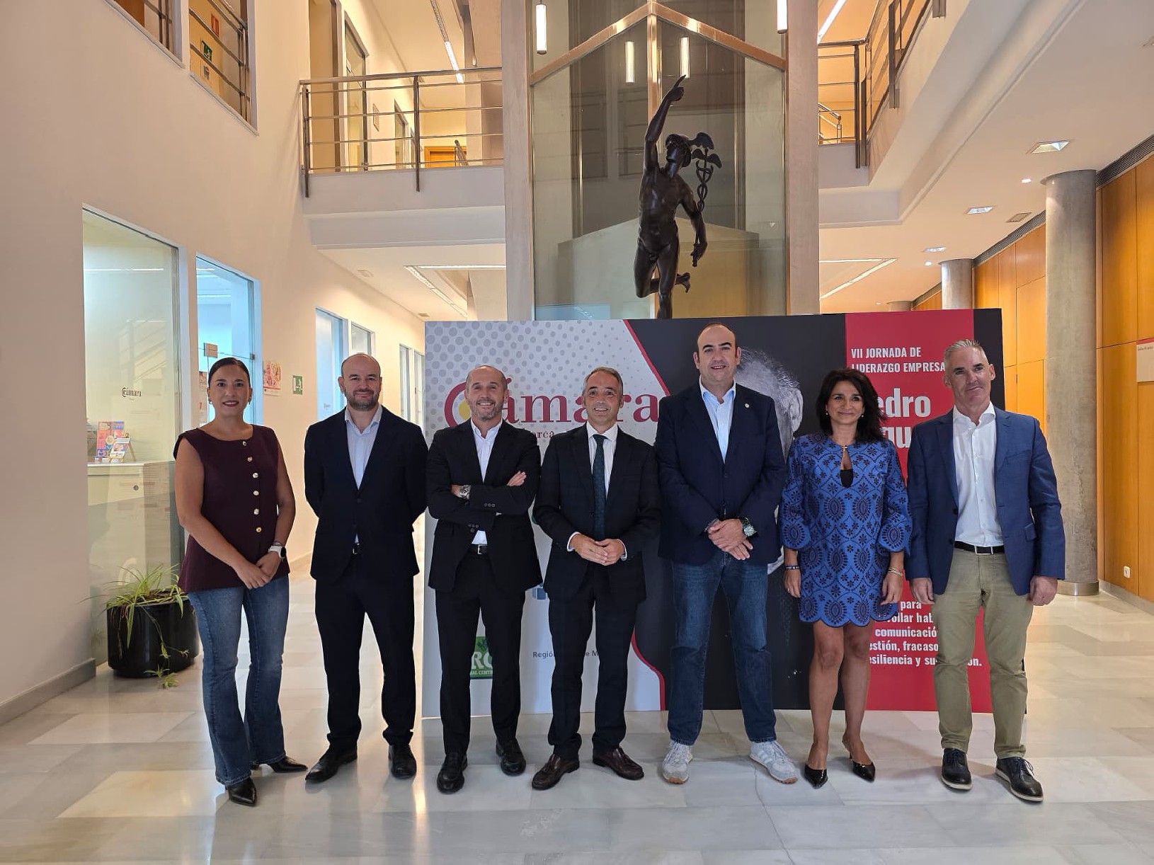 Pedro Piqueras, protagonista de la VII Jornada de Liderazgo Empresarial organizada por la Cámara de Comercio de Lorca · imagen de la fuente oficial